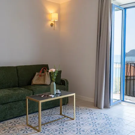 Villa Vincenza Deluxe Rooms