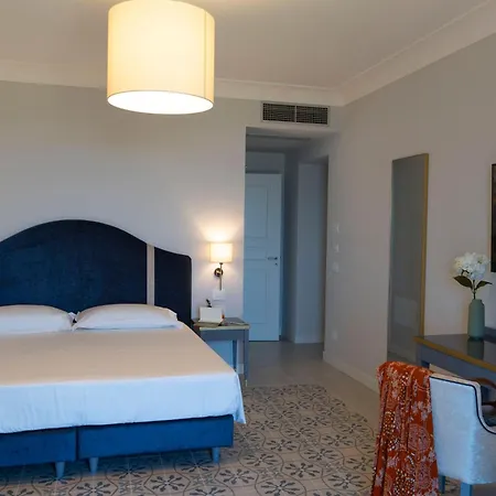 Villa Vincenza Deluxe Rooms